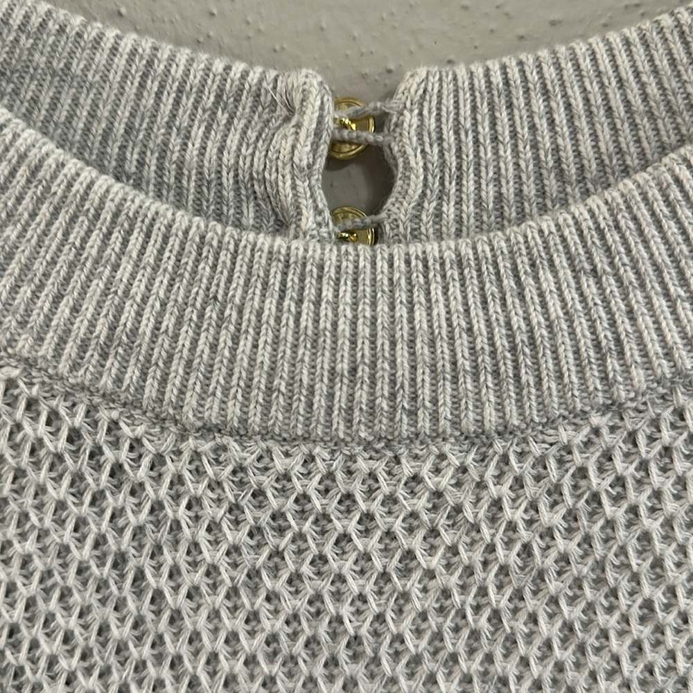 LOFT Sweater Button Back Closure - Picture 2 of 5